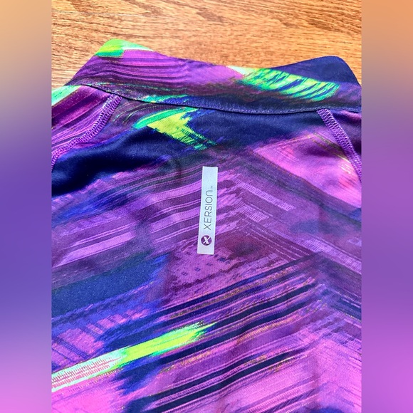 Xersion Purple Multicolored Activewear Top Sz L - Picture 4 of 6